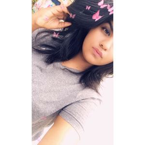 Meet your Posher, Zunera